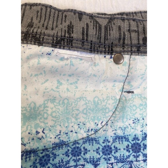 ROXY Denim Short Shorts Women Teen 9/29 Grey Native Distressed Low Rise Raw Hem - Picture 9 of 12